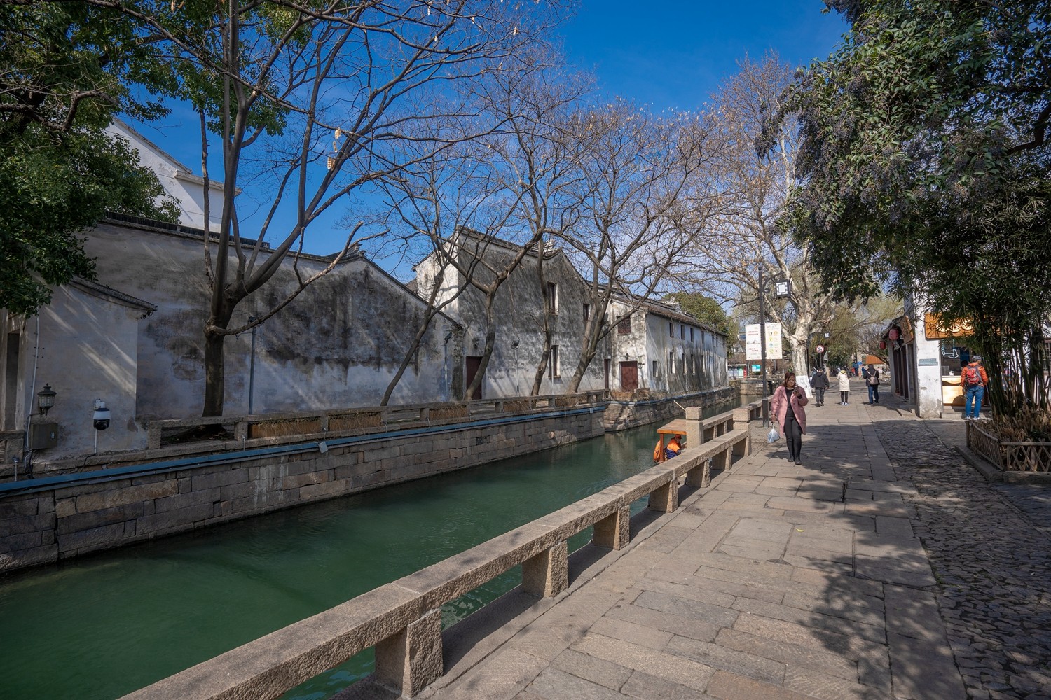 阳光浸染平江路，生活悠哉悠哉